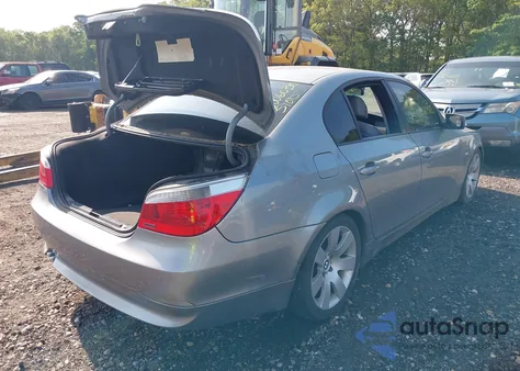 2007 BMW 530I z USA, uszkodzony, nr VIN WBANE73537CM58788